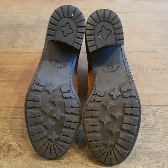 Brown's suede booties - Picture 3 of 4